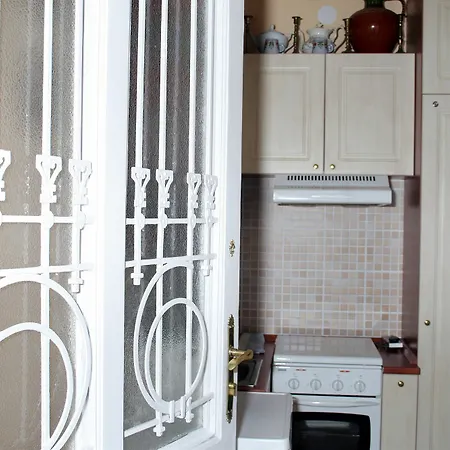 Central Apartments Budapest ホテル *