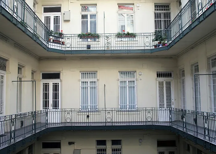 Central Apartments Budapest Hotell
