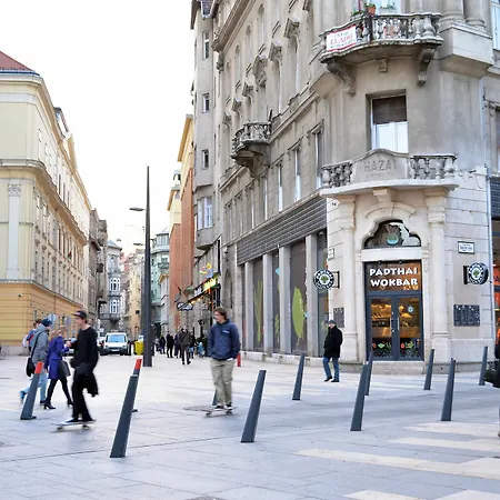 Central Apartments Budapest Hotel *